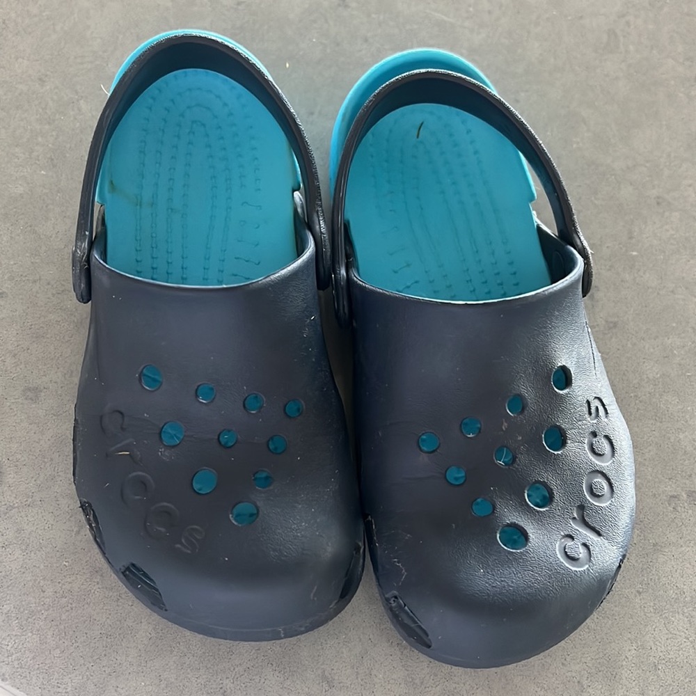 Two tone Crocs - Picture 2 of 3